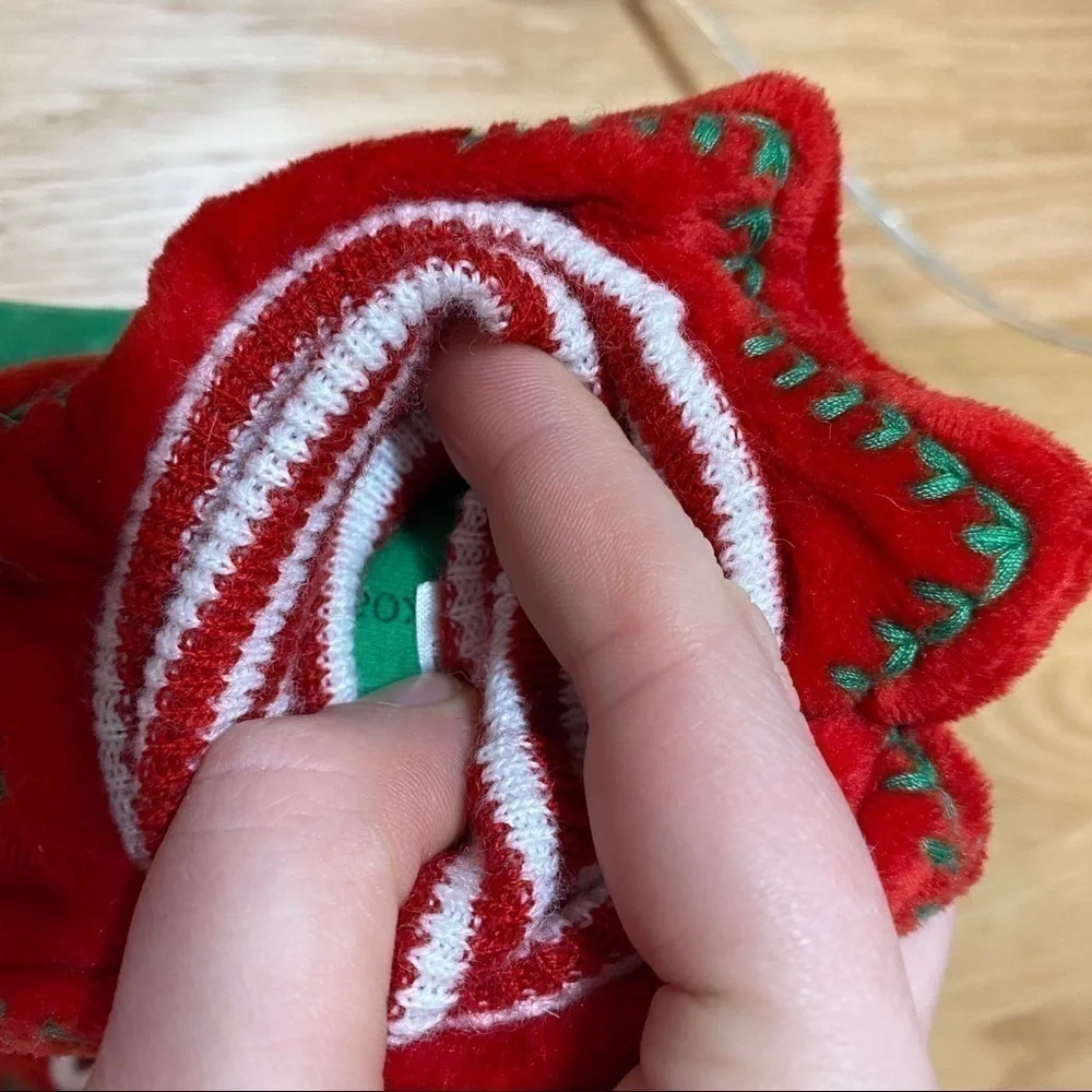 Kids Elf Slippers Sz 5/6 Santa’s Little Helper Red